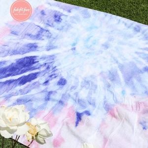 l*space Tie Dye Beach Towel FabFitFun NWT